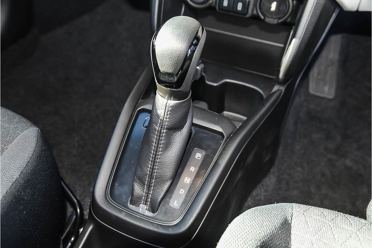 2025 Suzuki Swift Hybrid Plus UZ