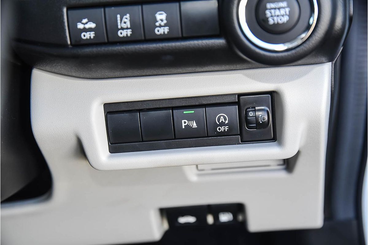 2025 Suzuki Swift Hybrid Plus UZ