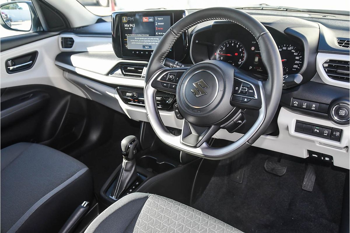 2025 Suzuki Swift Hybrid Plus UZ