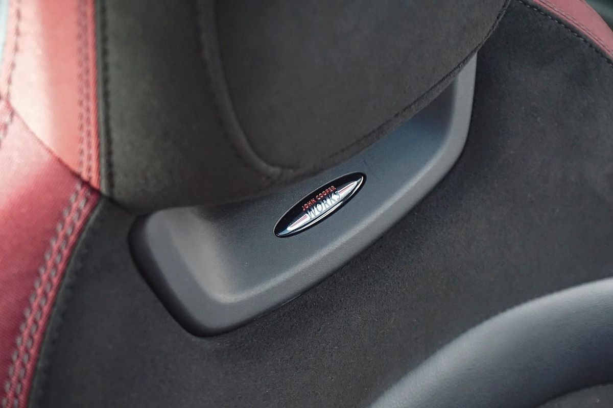 2015 MINI Hatch John Cooper Works F56
