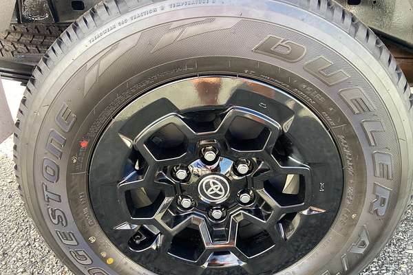 2021 Toyota Hilux SR5 GUN126R 4X4