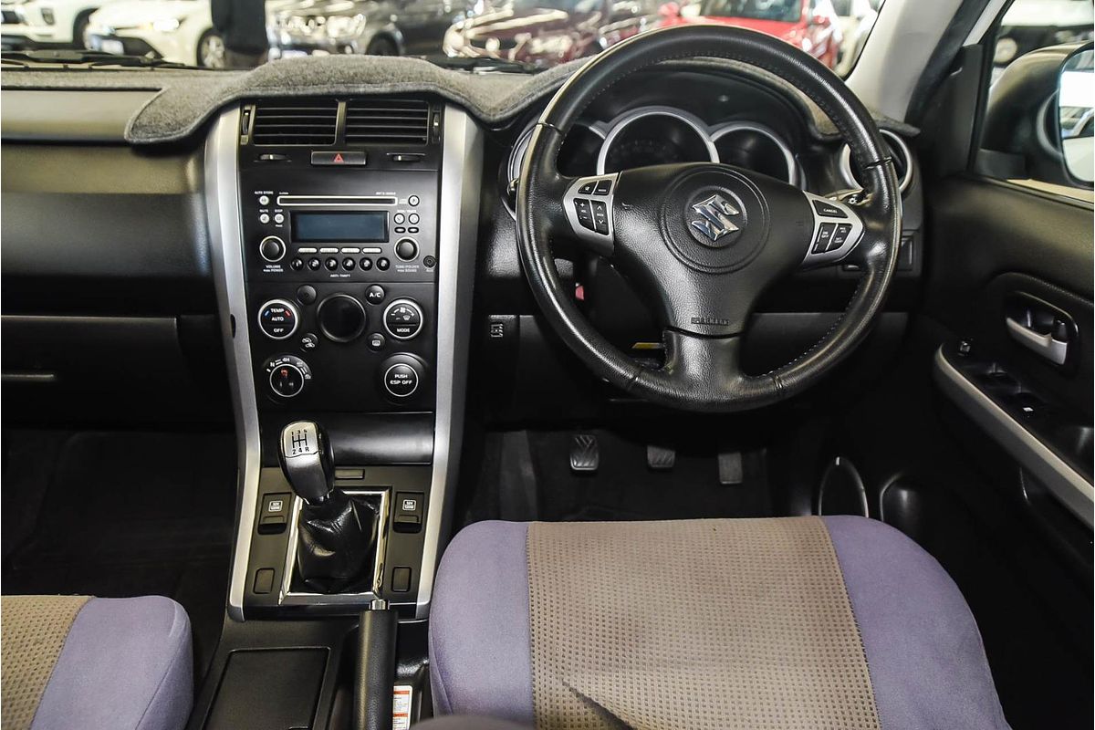 2011 Suzuki Grand Vitara JB
