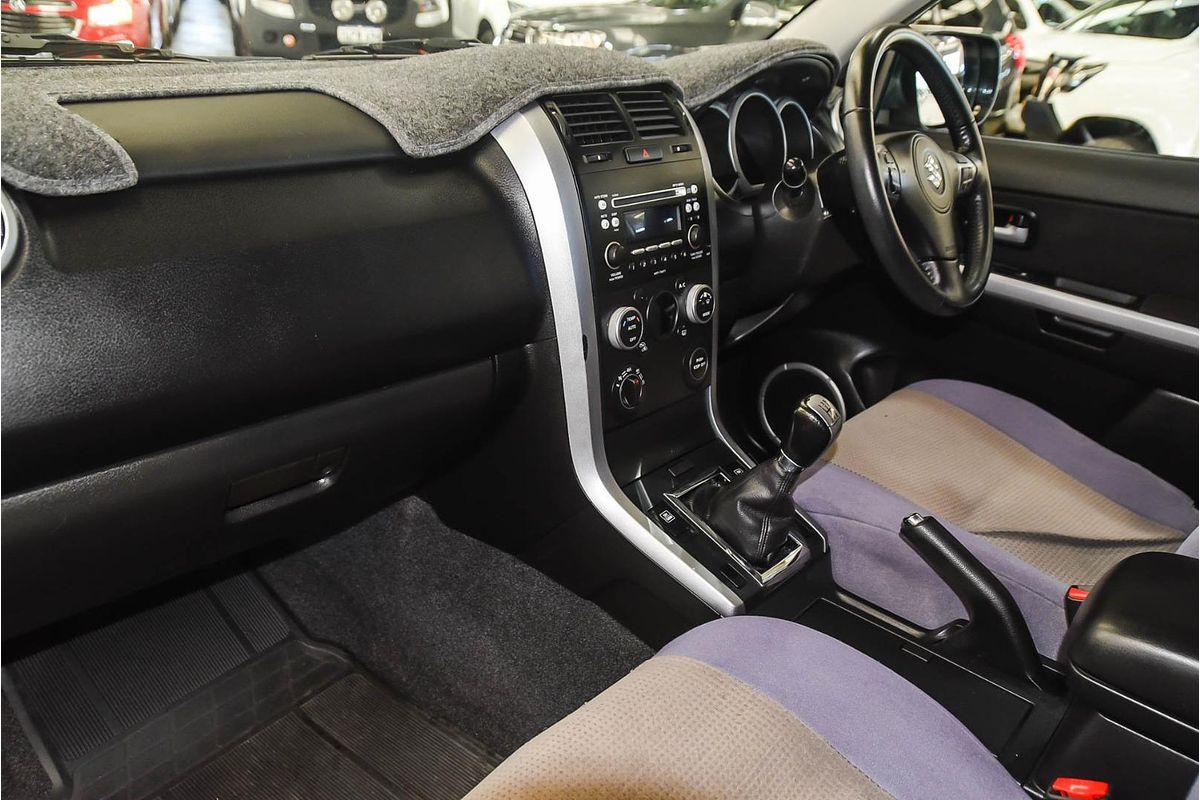 2011 Suzuki Grand Vitara JB