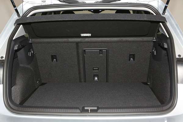 2022 Volkswagen Golf 110TSI Life 8