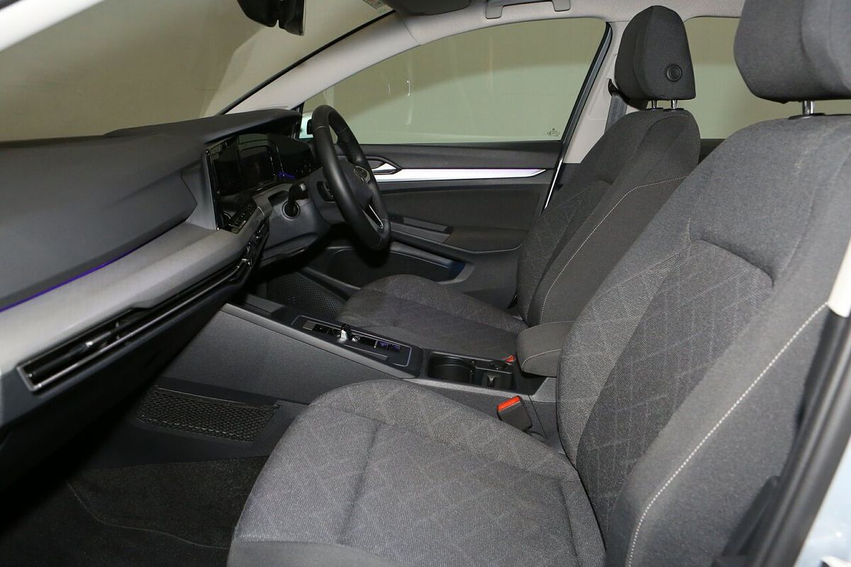 2022 Volkswagen Golf 110TSI Life 8