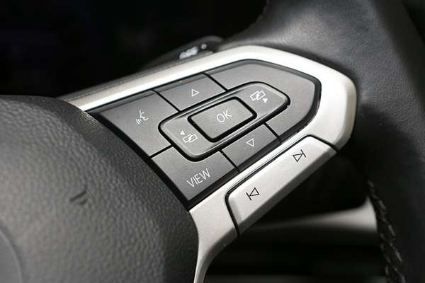2022 Volkswagen Golf 110TSI Life 8