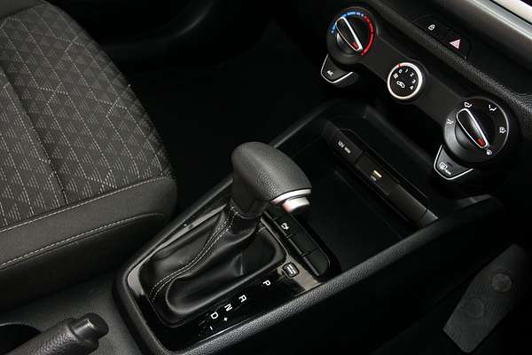 2022 Kia Rio S YB