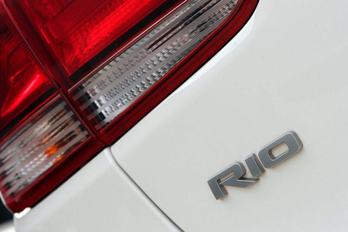 2022 Kia Rio S YB