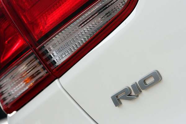 2022 Kia Rio S YB