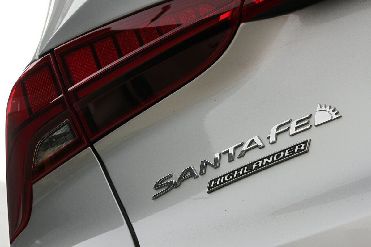 2022 Hyundai Santa Fe Highlander TM.V4