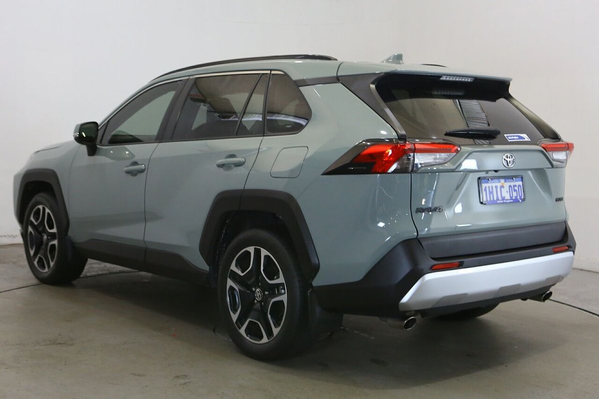 2021 Toyota RAV4 Edge AXAA54R