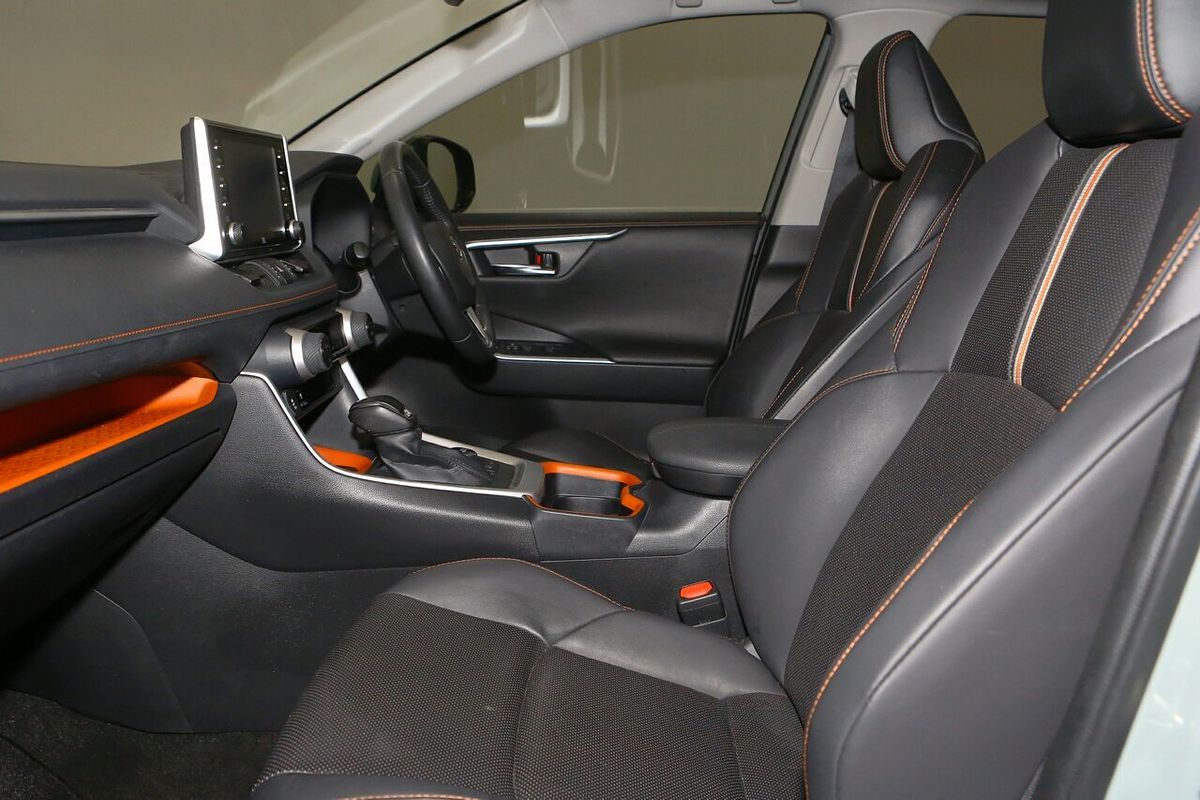 2021 Toyota RAV4 Edge AXAA54R