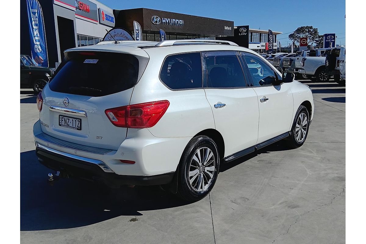 2017 Nissan Pathfinder ST R52 Series II