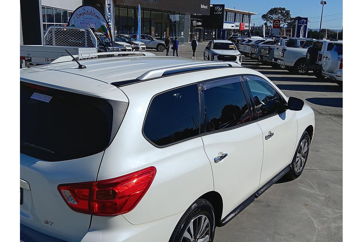2017 Nissan Pathfinder ST R52 Series II
