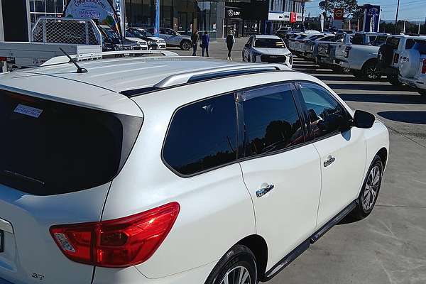 2017 Nissan Pathfinder ST R52 Series II