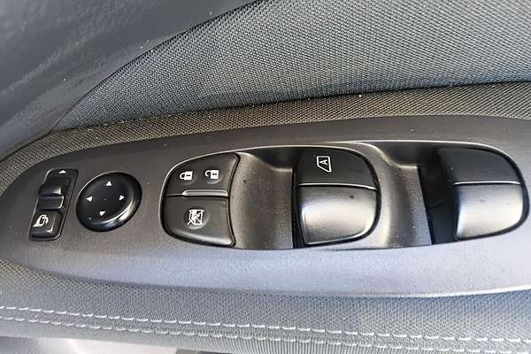 2017 Nissan Pathfinder ST R52 Series II