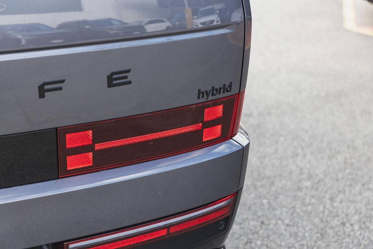 2025 Hyundai Santa Fe Hybrid Calligraphy MX5.V1