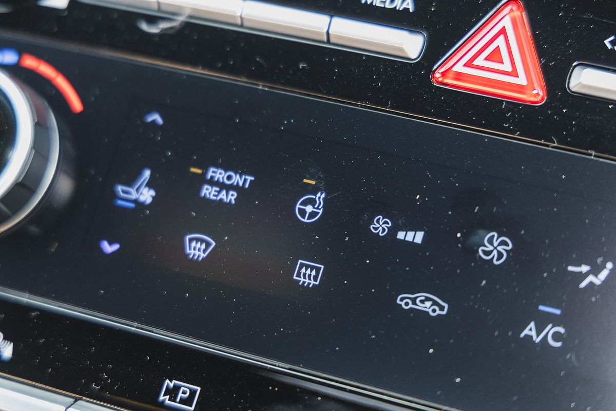 2025 Hyundai Santa Fe Hybrid Calligraphy MX5.V1