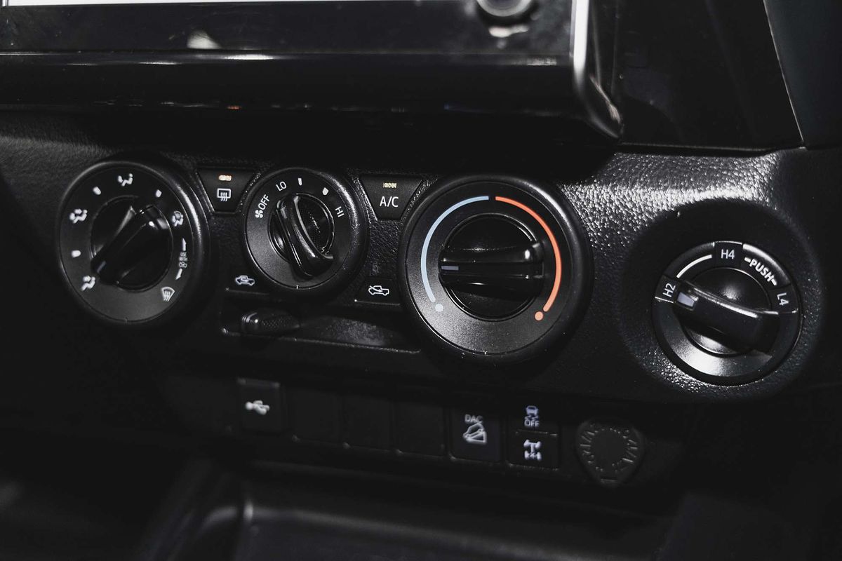 2023 Toyota Hilux SR GUN126R 4X4