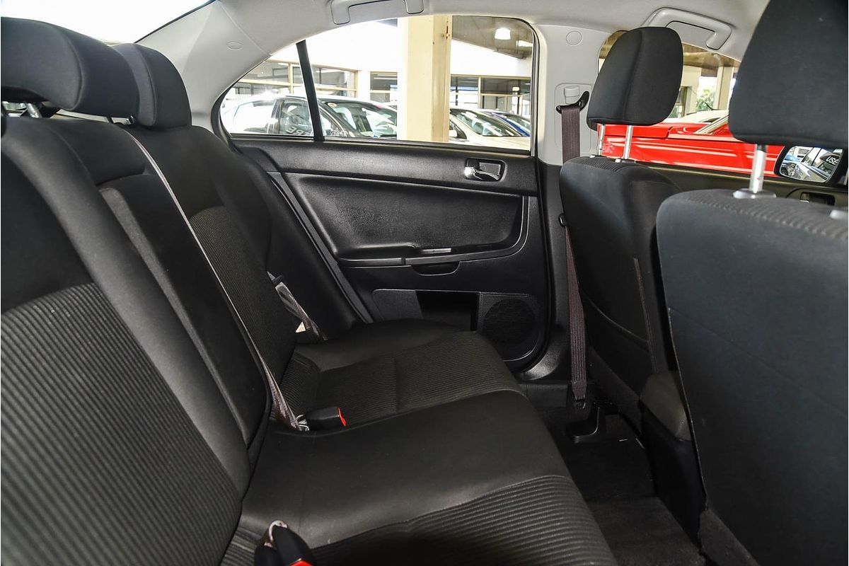2013 Mitsubishi Lancer ES CJ