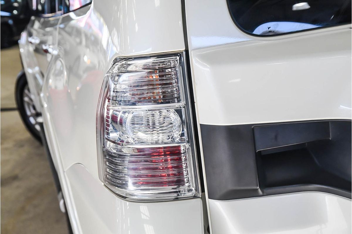 2019 Mitsubishi Pajero GLX NX
