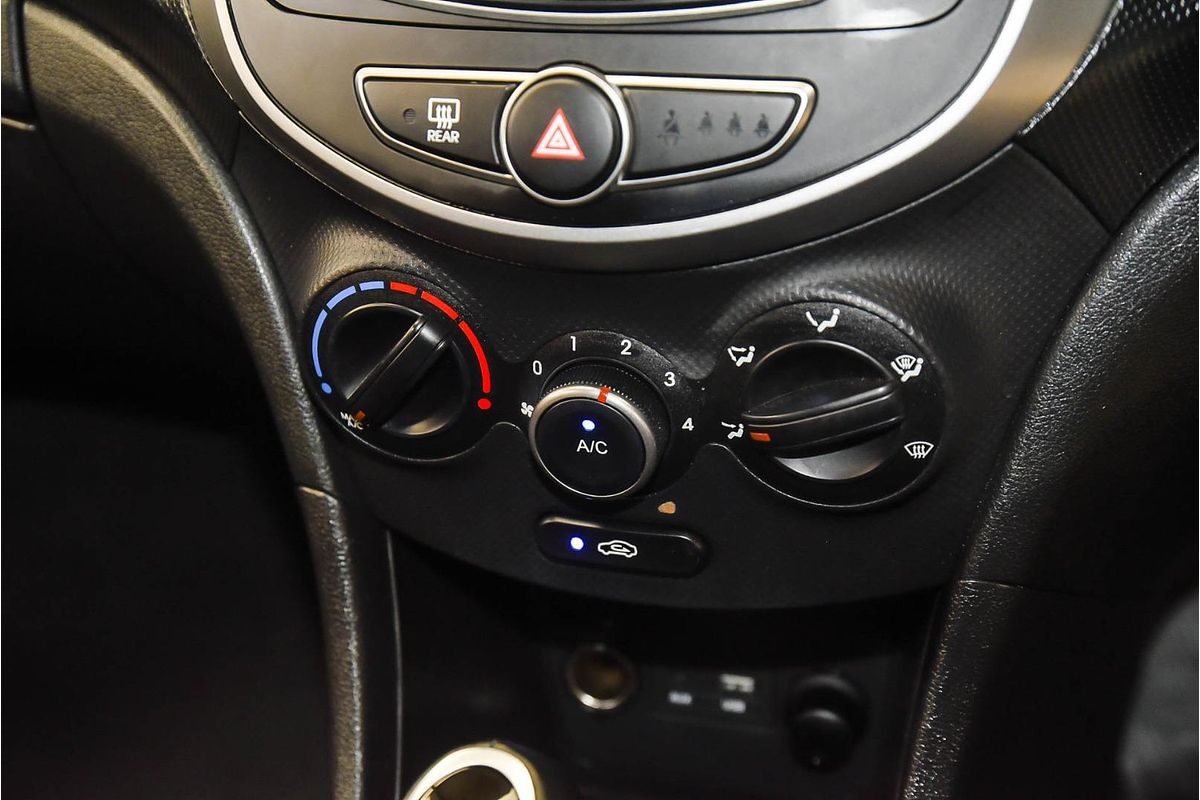 2018 Hyundai Accent Sport RB6