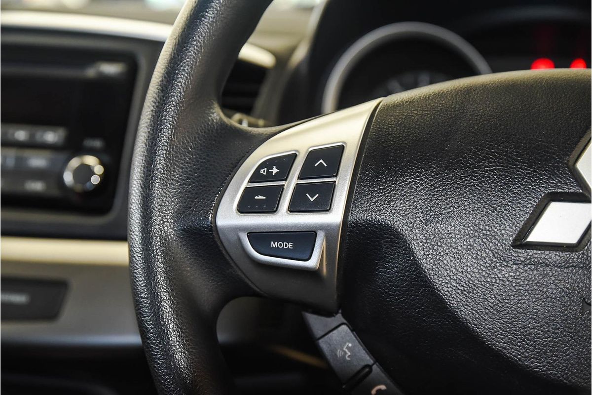 2013 Mitsubishi Lancer ES CJ
