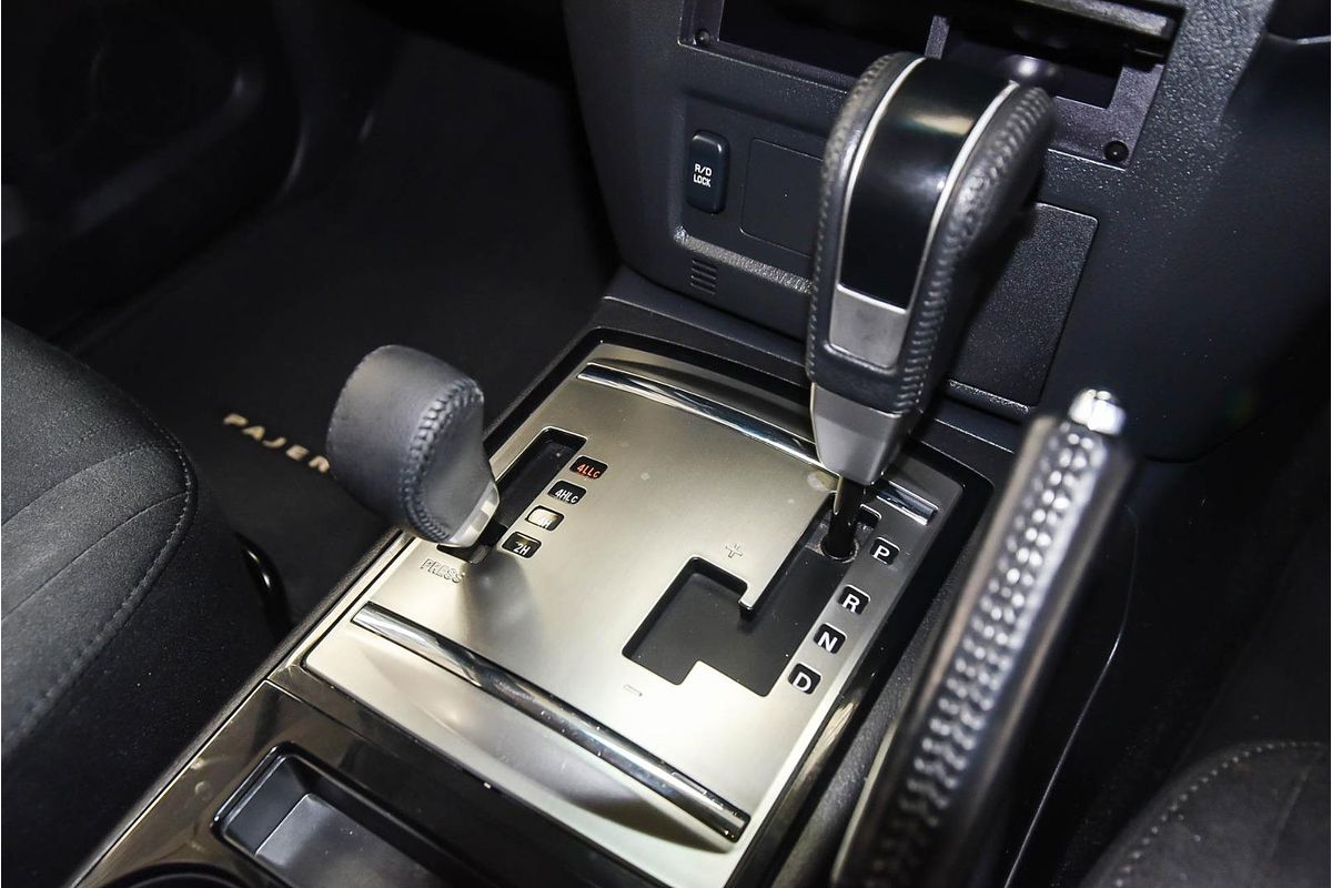 2019 Mitsubishi Pajero GLX NX