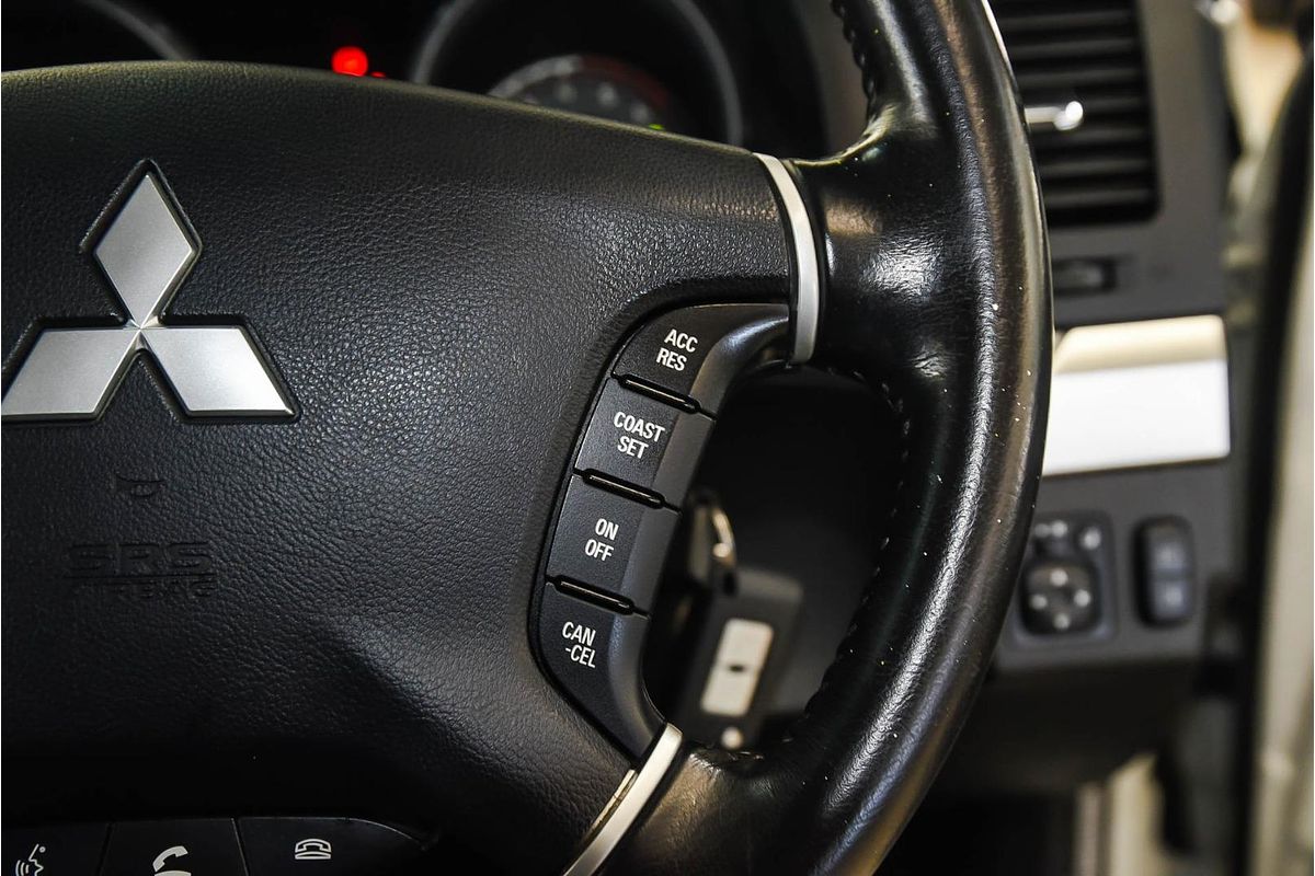 2019 Mitsubishi Pajero GLX NX