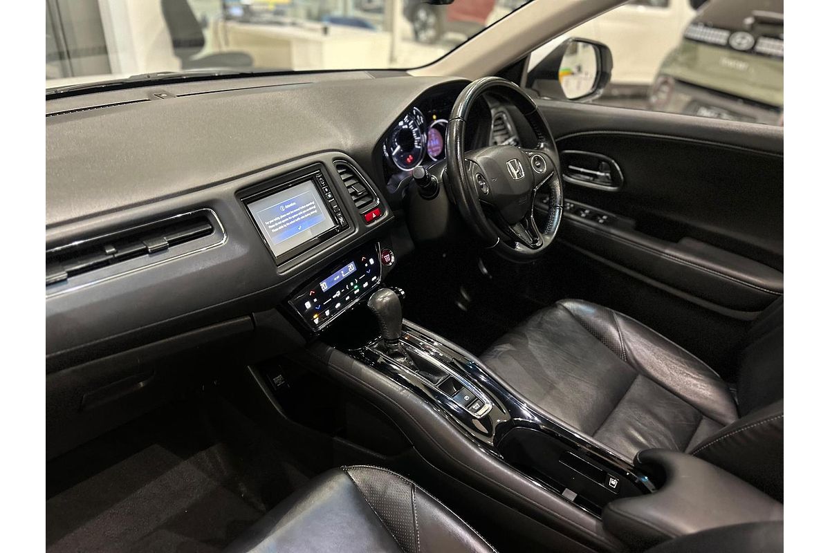 2017 Honda HR-V VTi-L