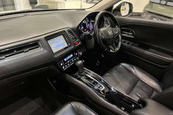 2017 Honda HR-V VTi-L