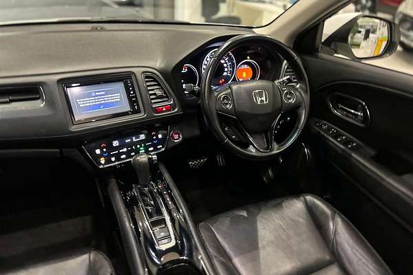 2017 Honda HR-V VTi-L