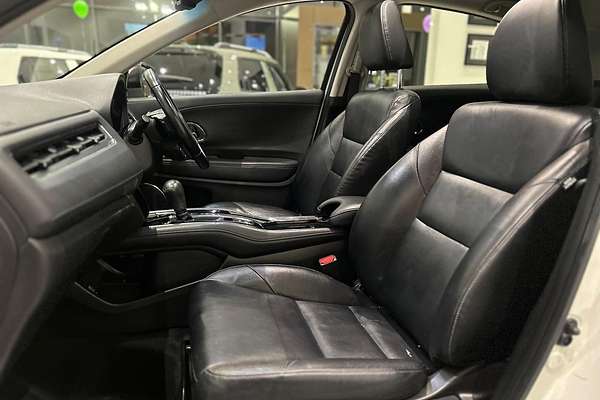 2017 Honda HR-V VTi-L