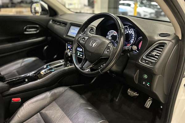 2017 Honda HR-V VTi-L