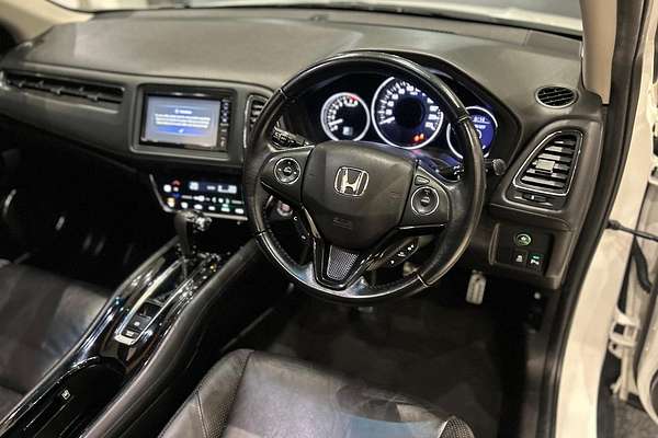 2017 Honda HR-V VTi-L