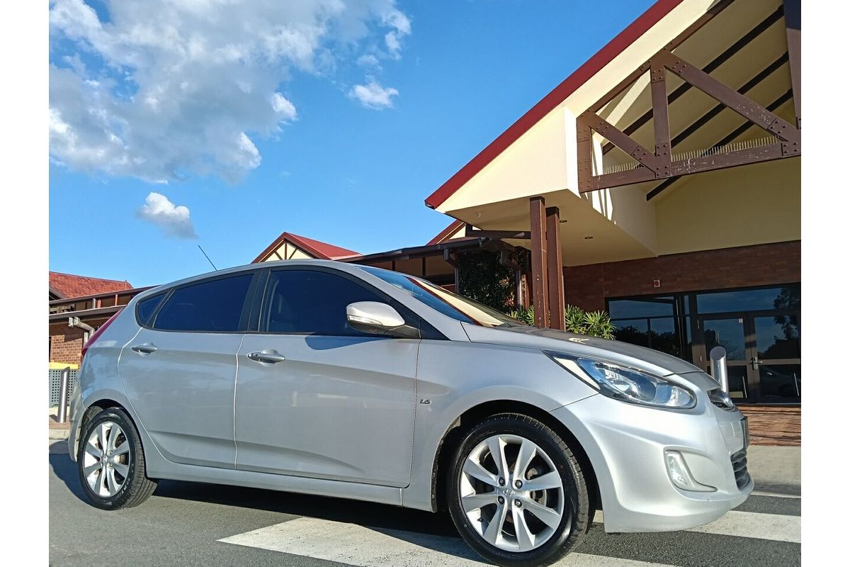 2012 Hyundai Accent Premium RB