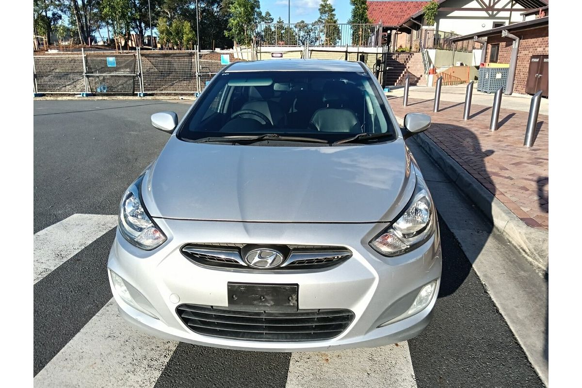 2012 Hyundai Accent Premium RB