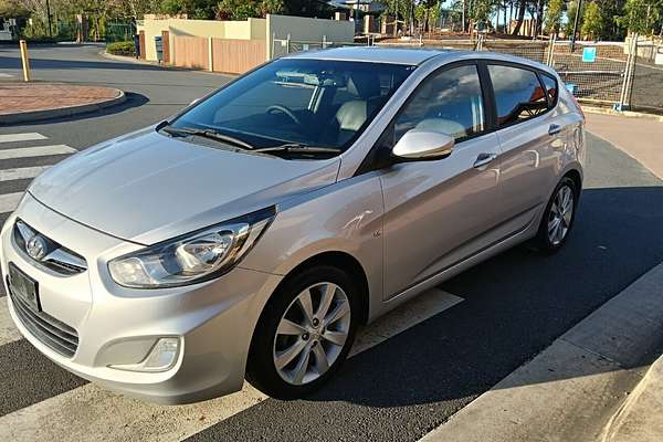 2012 Hyundai Accent Premium RB