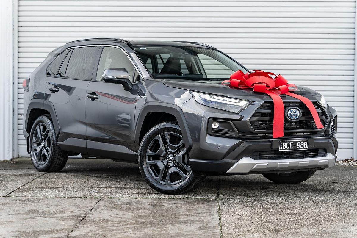 2021 Toyota RAV4 Edge AXAH54R
