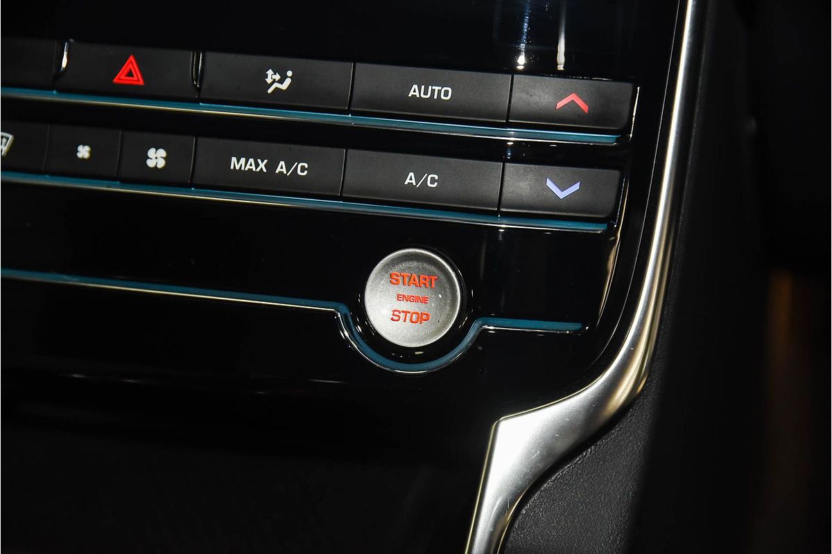 2018 Jaguar XE 20d Prestige X760