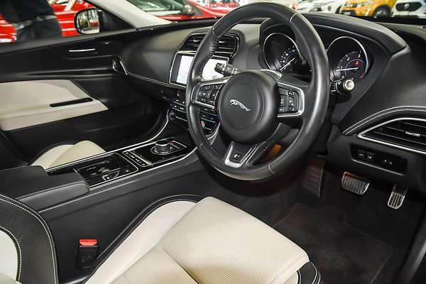 2018 Jaguar XE 20d Prestige X760