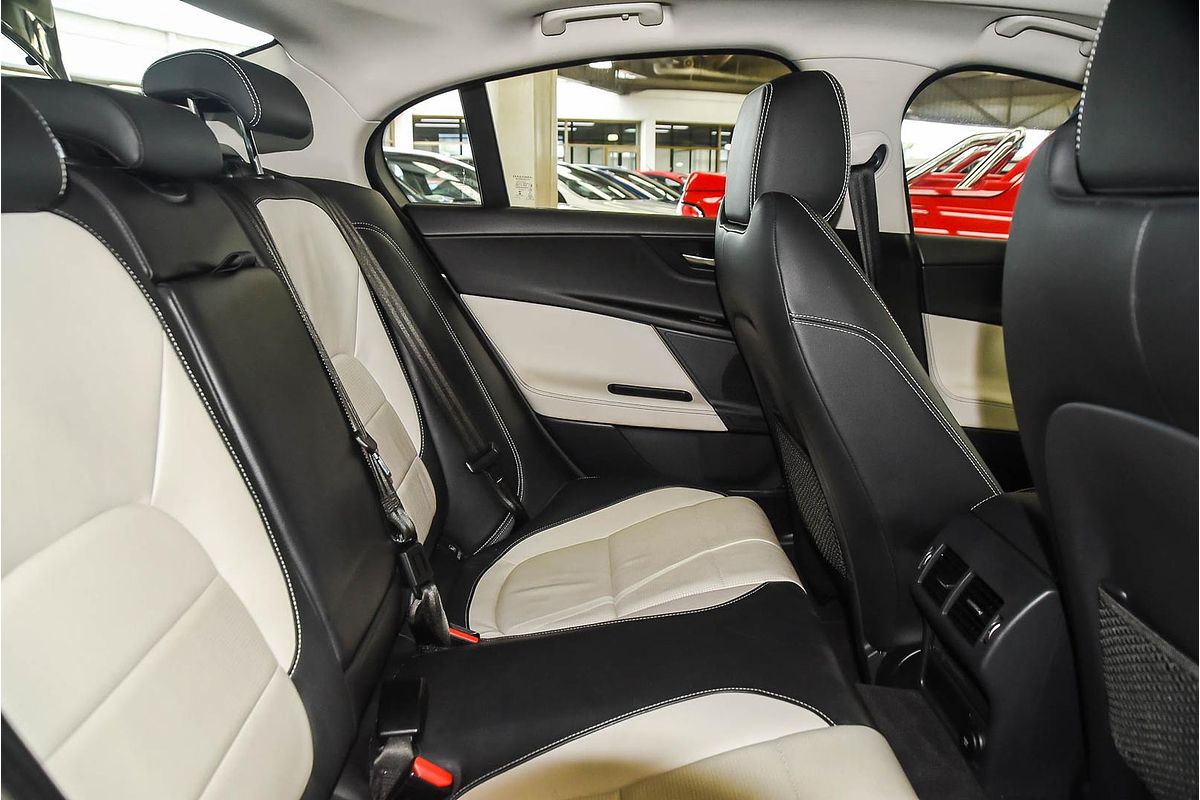 2018 Jaguar XE 20d Prestige X760