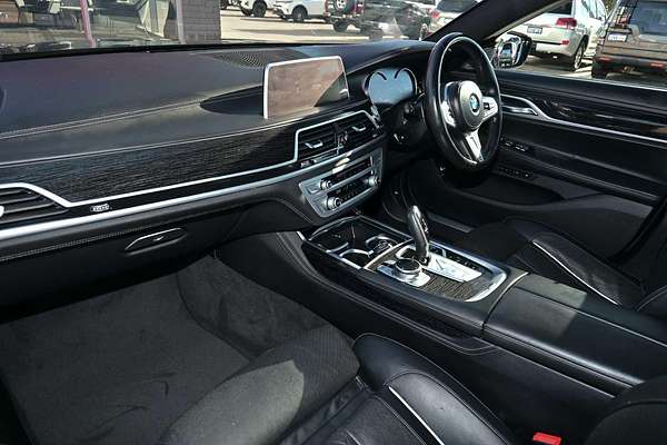 2018 BMW 7 Series 740e iPerformance G11
