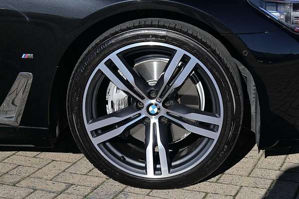 2018 BMW 7 Series 740e iPerformance G11