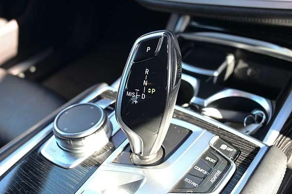 2018 BMW 7 Series 740e iPerformance G11