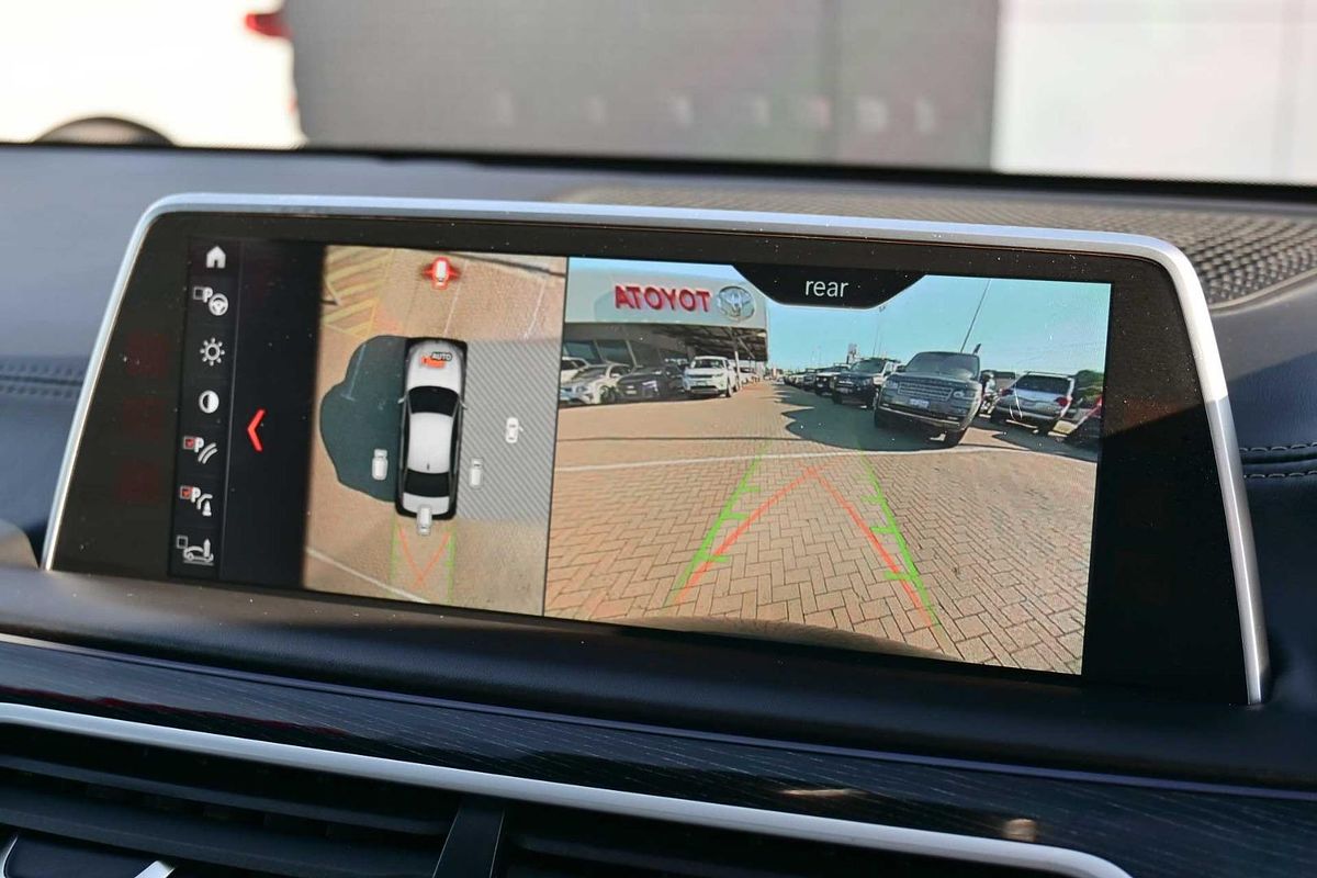 2018 BMW 7 Series 740e iPerformance G11