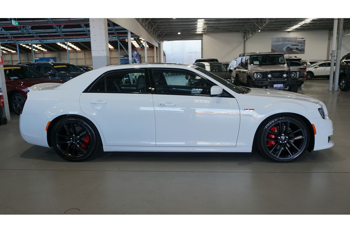 2021 Chrysler 300 SRT LX