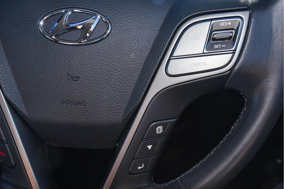2017 Hyundai Santa Fe Elite DM3 Series II