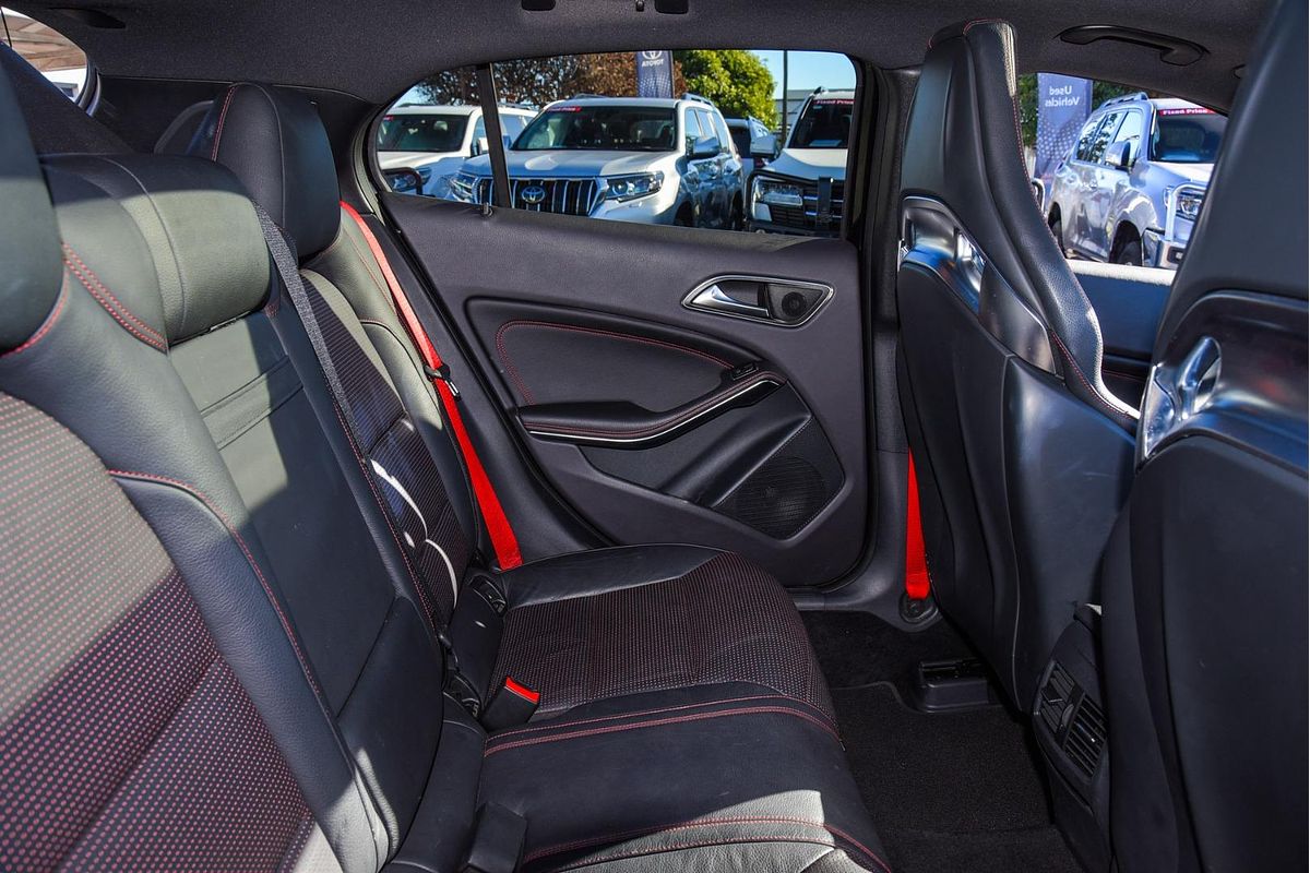 2016 Mercedes-Benz GLA-Class GLA45 AMG X156