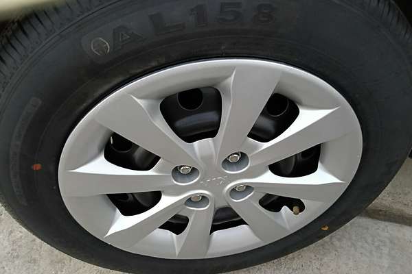 2015 Kia Rio S UB